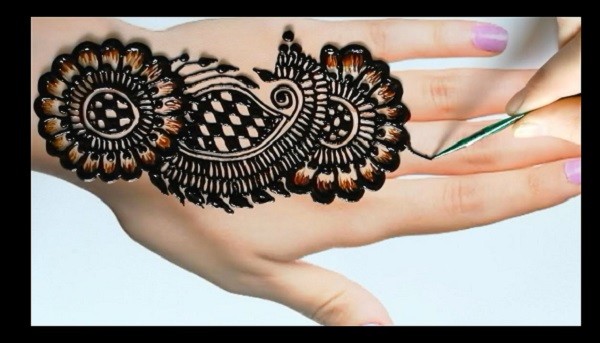 Easy Mehndi Design