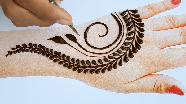 Easy Mehndi Design