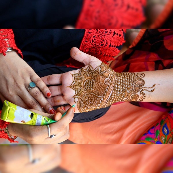 Easy Mehndi Design