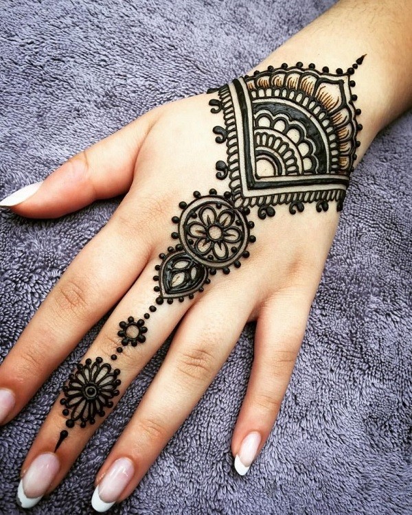 Easy Mehndi Design