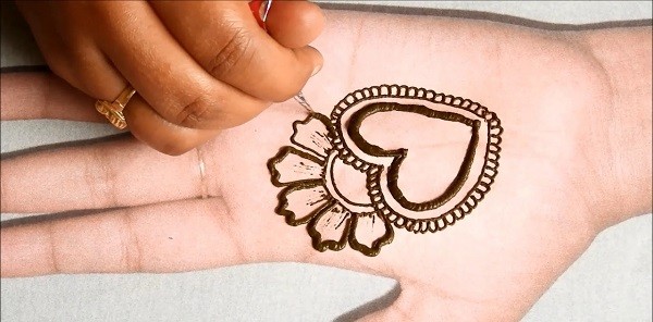 Easy Mehndi Design