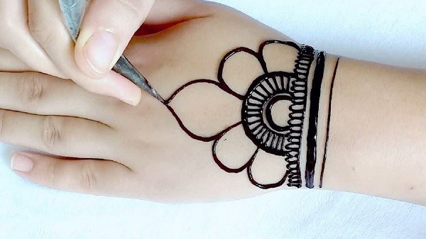 Easy Mehndi Design