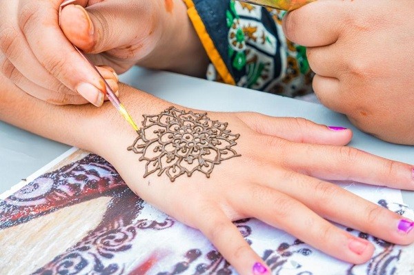 Easy Mehndi Design