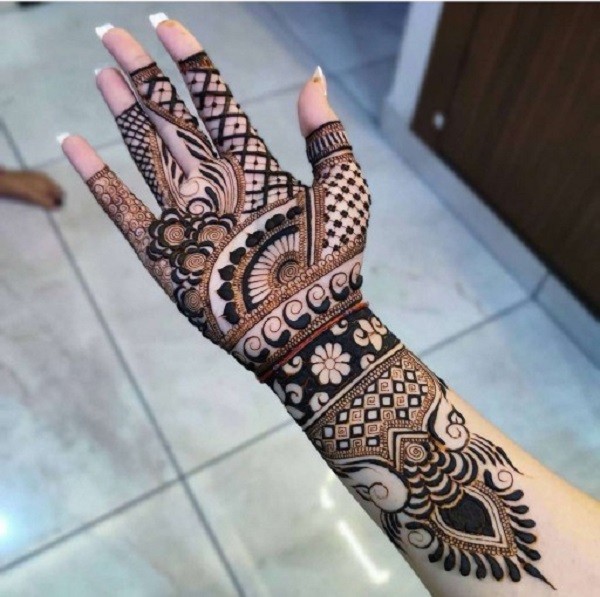 Front Hand Mehndi Designs