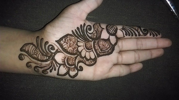 Front Hand Mehndi Designs