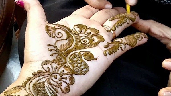 Front Hand Mehndi Designs