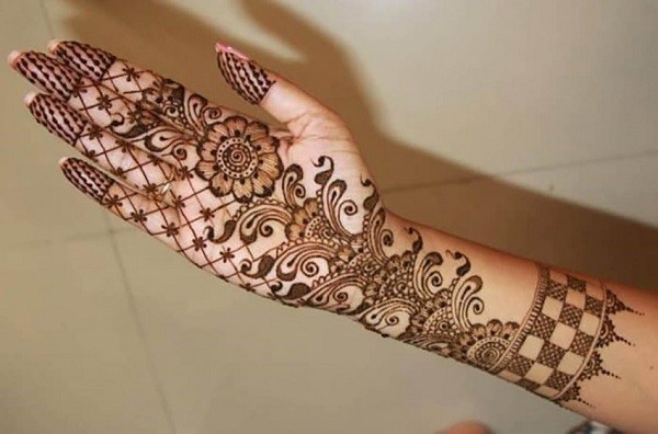 Front Hand Mehndi Designs