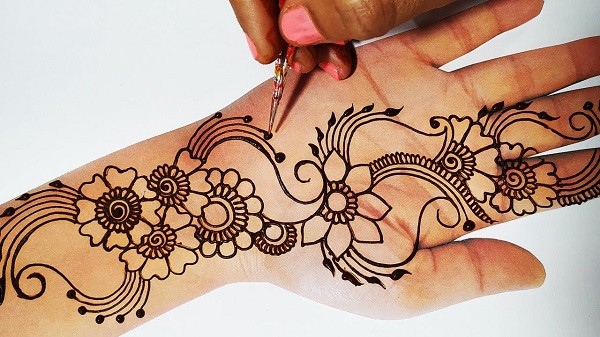 Front Hand Mehndi Designs