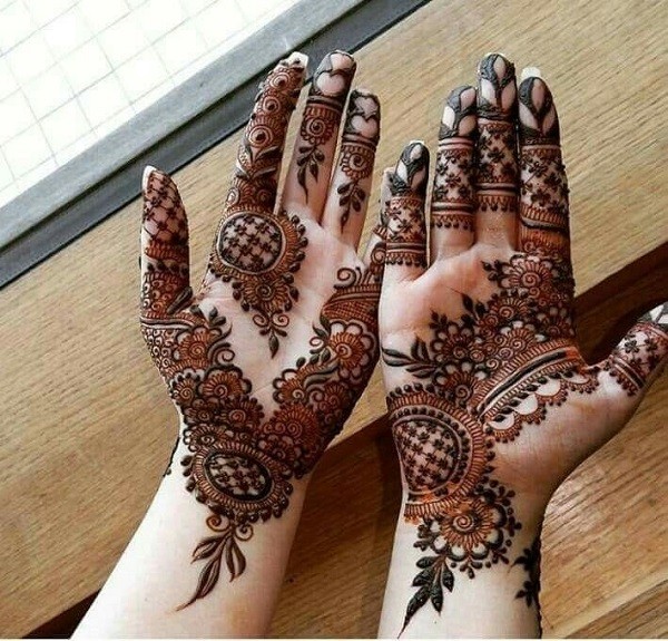 Front Hand Mehndi Designs