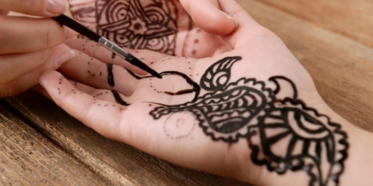 Front Hand Mehndi Designs
