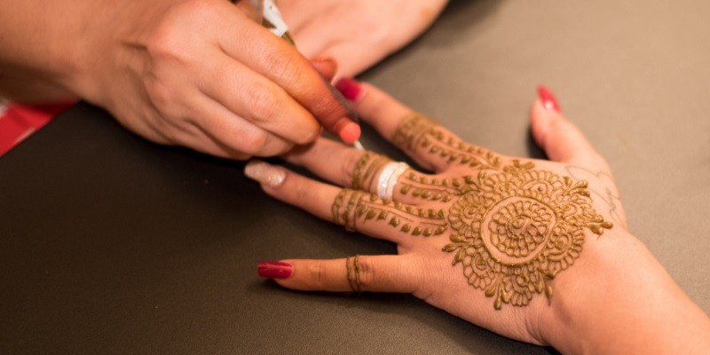 50+ Mehandi Design Photos 2024