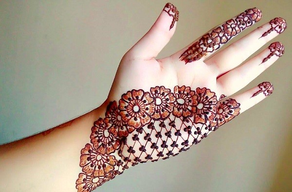 Simple Mehndi Designs