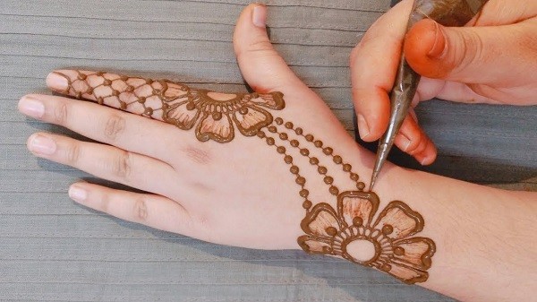 Simple Mehndi Designs