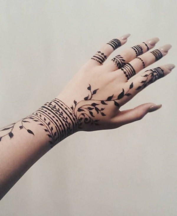 Simple Mehndi Designs