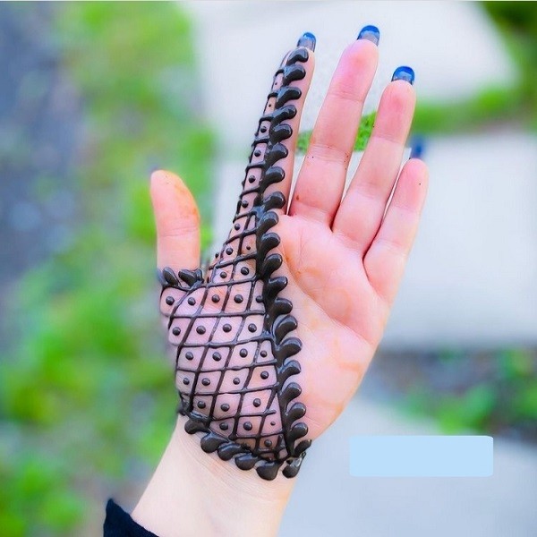 Simple Mehndi Designs