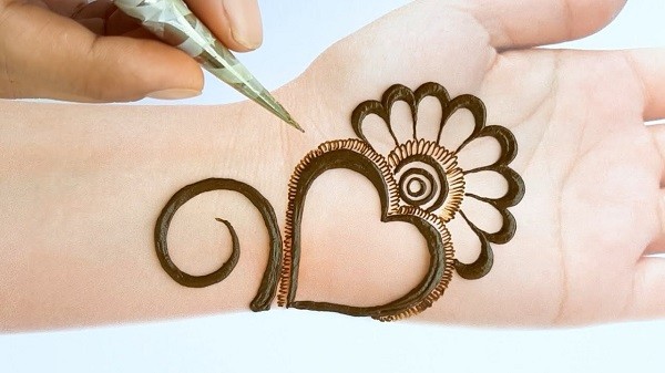 Simple Mehndi Designs