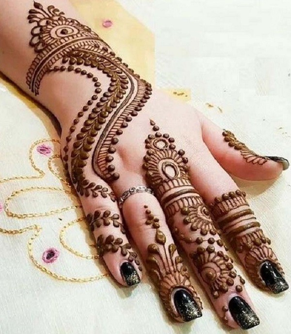 Simple Mehndi Designs