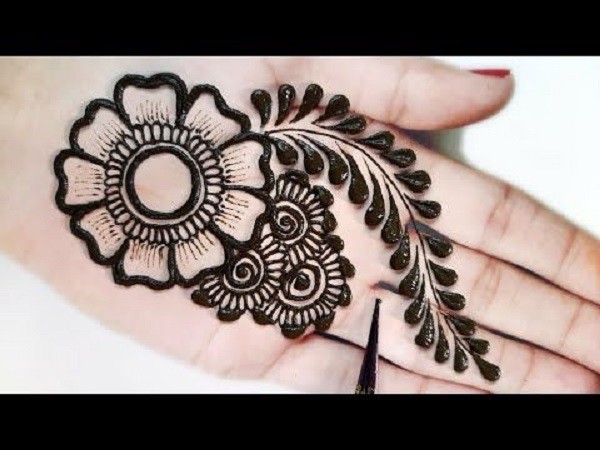 Simple Mehndi Designs