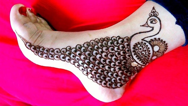 Leg Mehndi Design