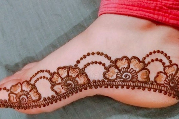 Leg Mehndi Design