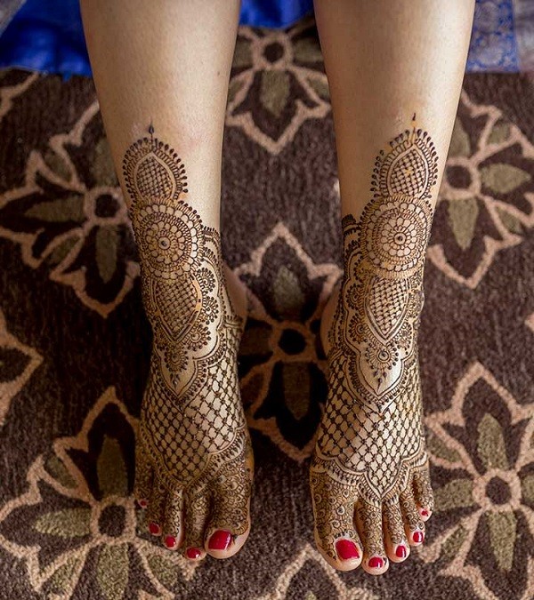 Leg Mehndi Design