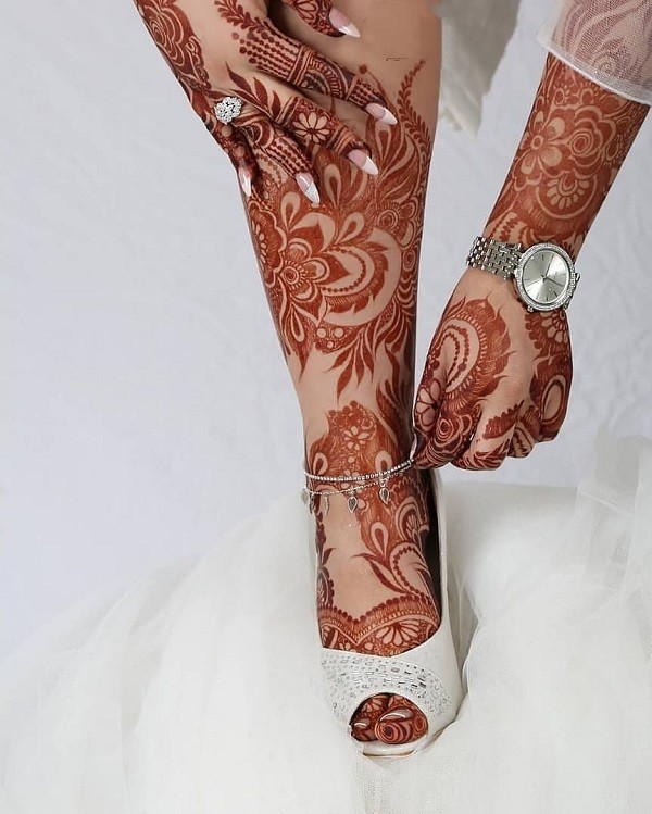 Leg Mehndi Design