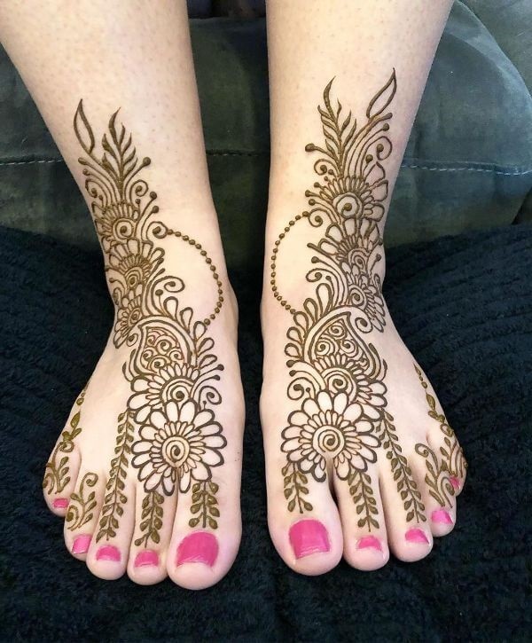 Leg Mehndi Design