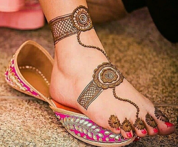 Leg Mehndi Design