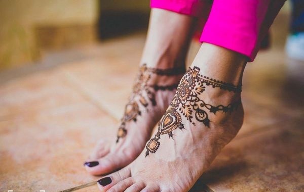 Leg Mehndi Design