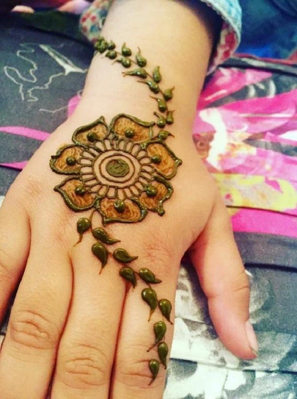 Round Mehndi Design