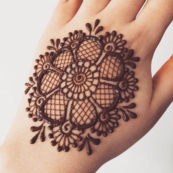 Round Mehndi Design