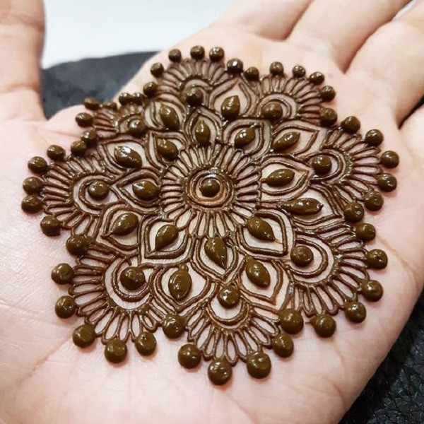 Round Mehndi Design