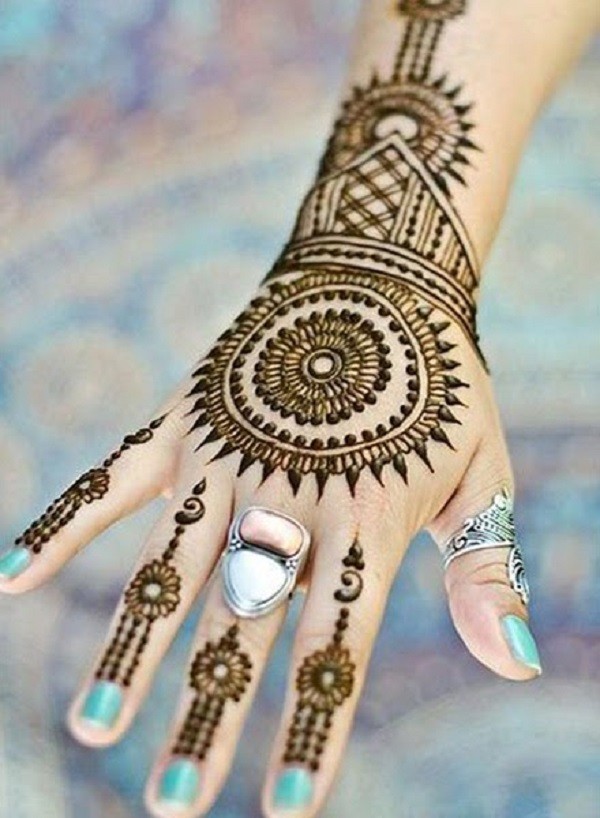 Round Mehndi Design