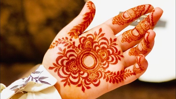 Round Mehndi Design