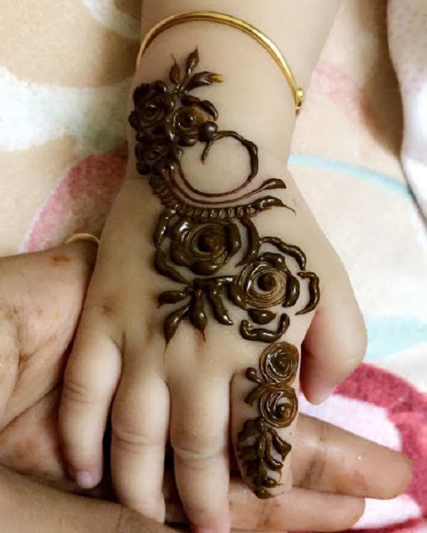 Round Mehndi Design