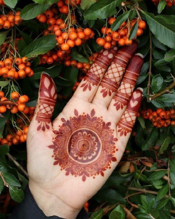 Round Mehndi Design