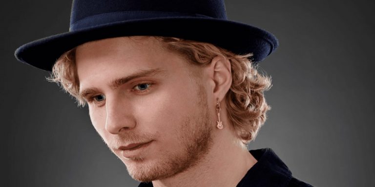 Best Fashion Earrings for Men and Where to Buy