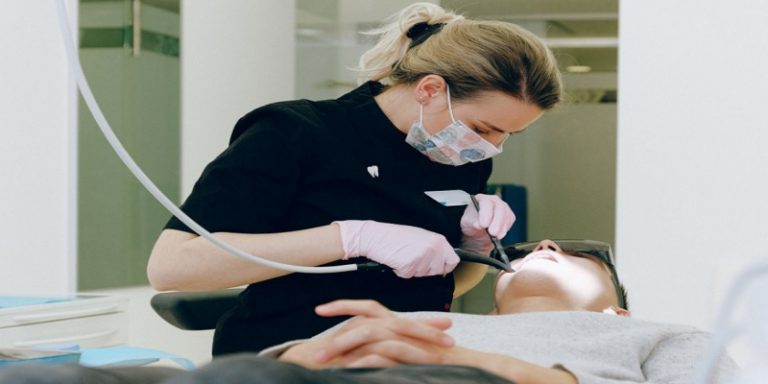 Why You Should Use Social Media to Further Your Dental Practice