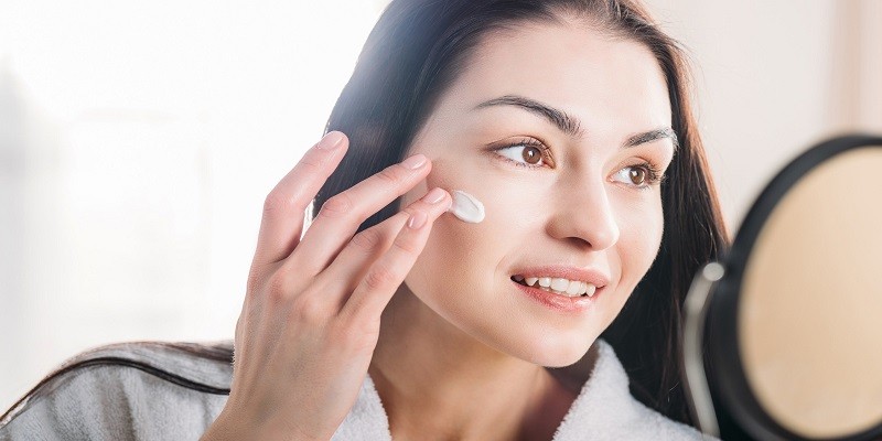 Read more about the article Tips For Using Moisturizer and Sunscreen