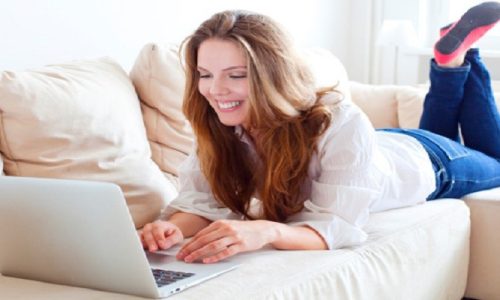 Every Woman Needs to Know Before Online Shopping