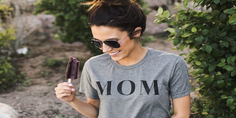 How To Choose Mom T-Shirt For Every Type Of Style