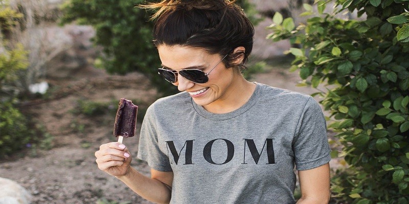 You are currently viewing How To Choose Mom T-Shirt For Every Type Of Style?