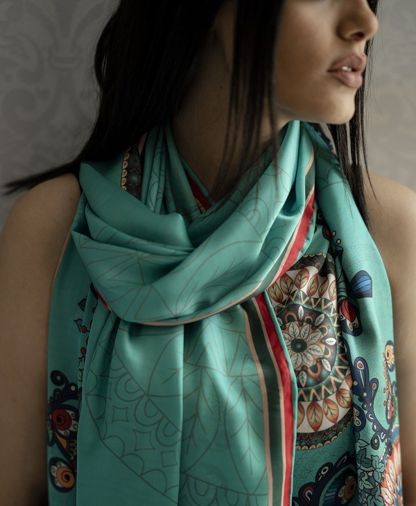 Ways to Wear Silk Scarves