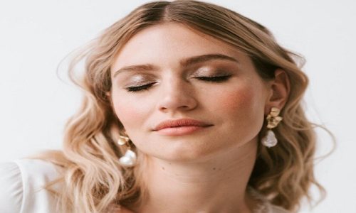 Why Should You Buy Unique Earrings Online?