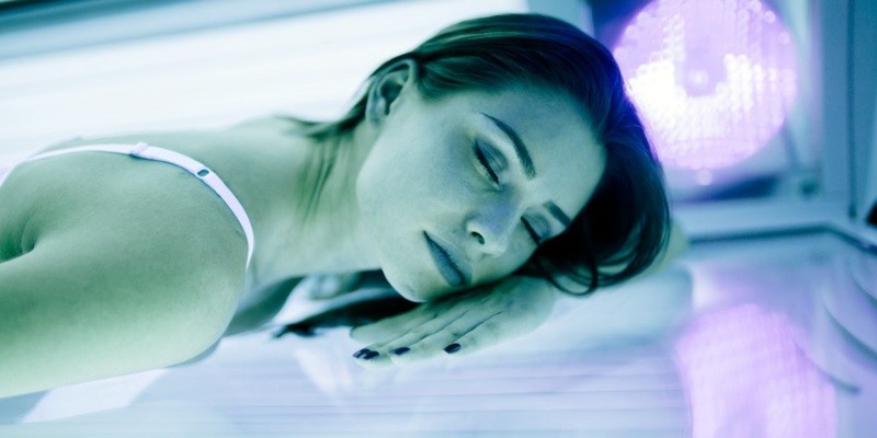 Read more about the article Can I Tan In A Tanning Bed With Wet Hair?