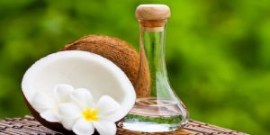 Read more about the article Castor Oil Vs Coconut Oil – What’s The Difference?