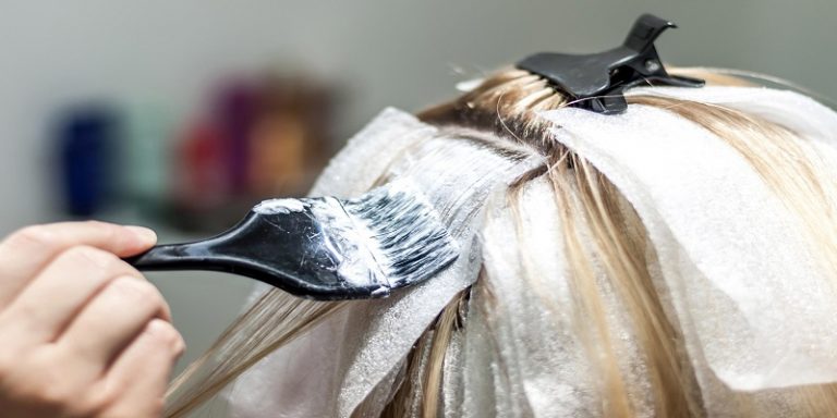 Can You Bleach Greasy Hair