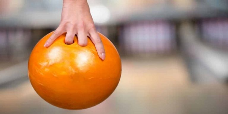 How To Bowl With Long Nails