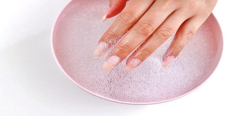 How To Remove Fake Nails With Hot Water