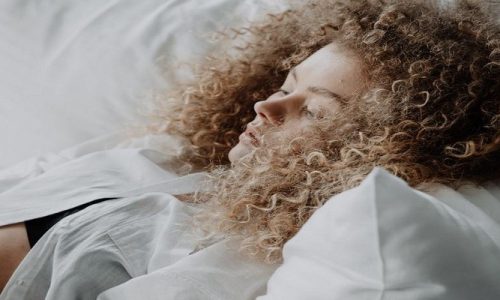 How To Sleep With Permed Hair?